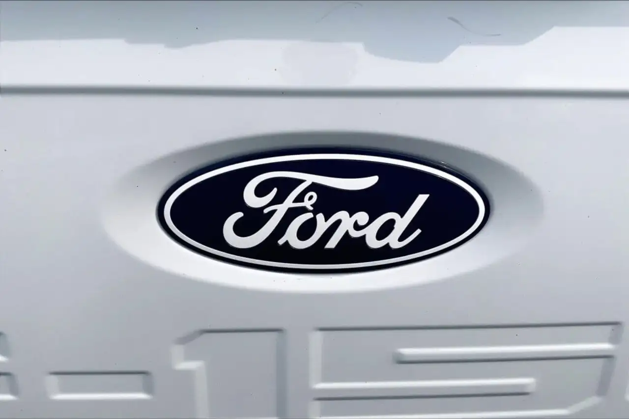 Ford F-150 - Image 28