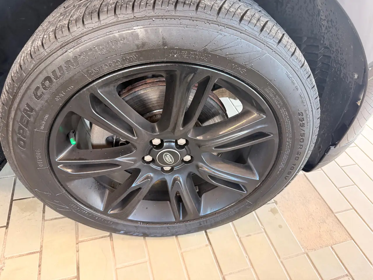 Land Rover Range Rover Velar - Image 8