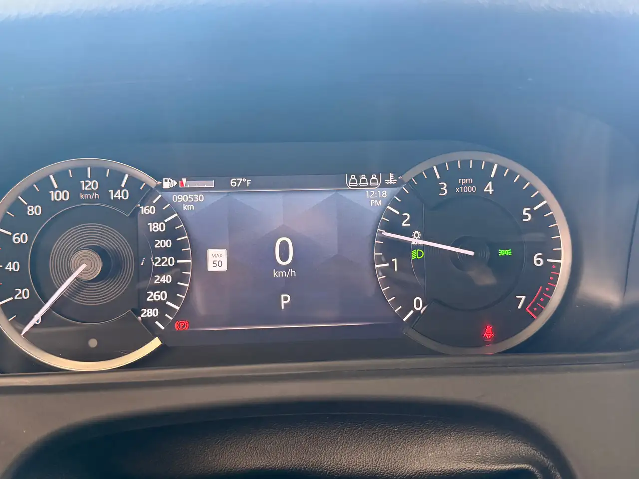 Land Rover Range Rover Velar - Image 21
