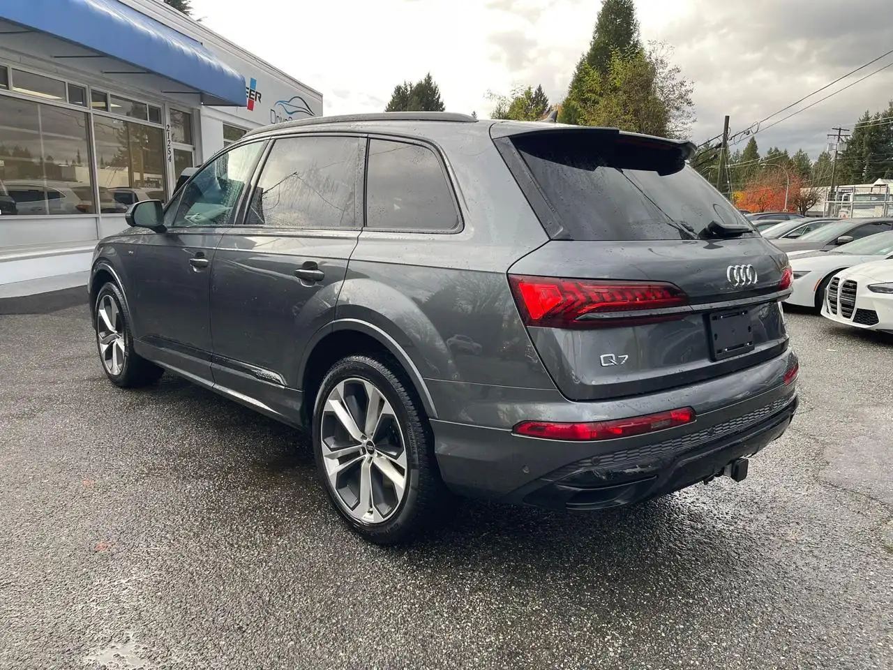 Audi Q7 - Image 6