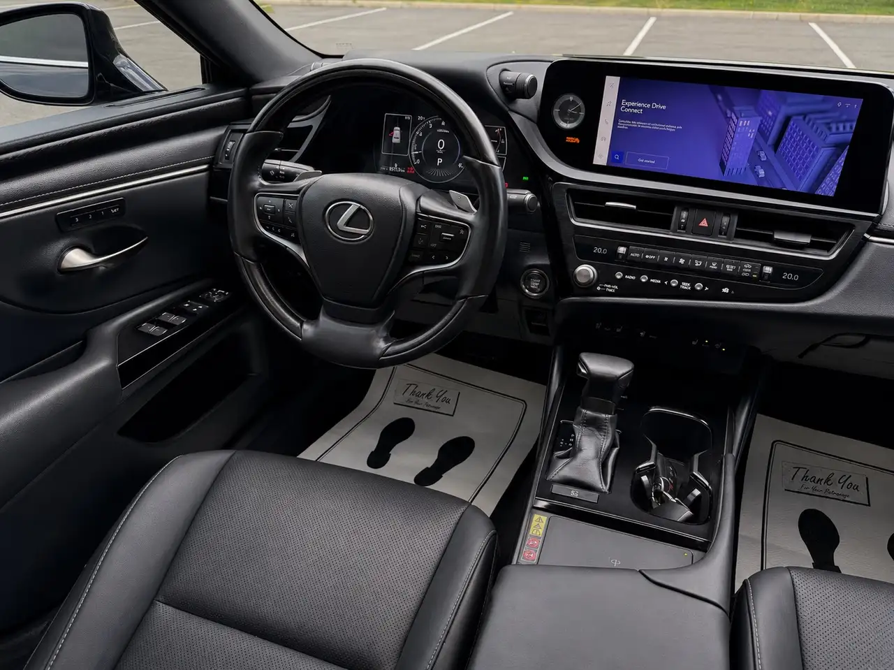 Lexus ES - Image 17