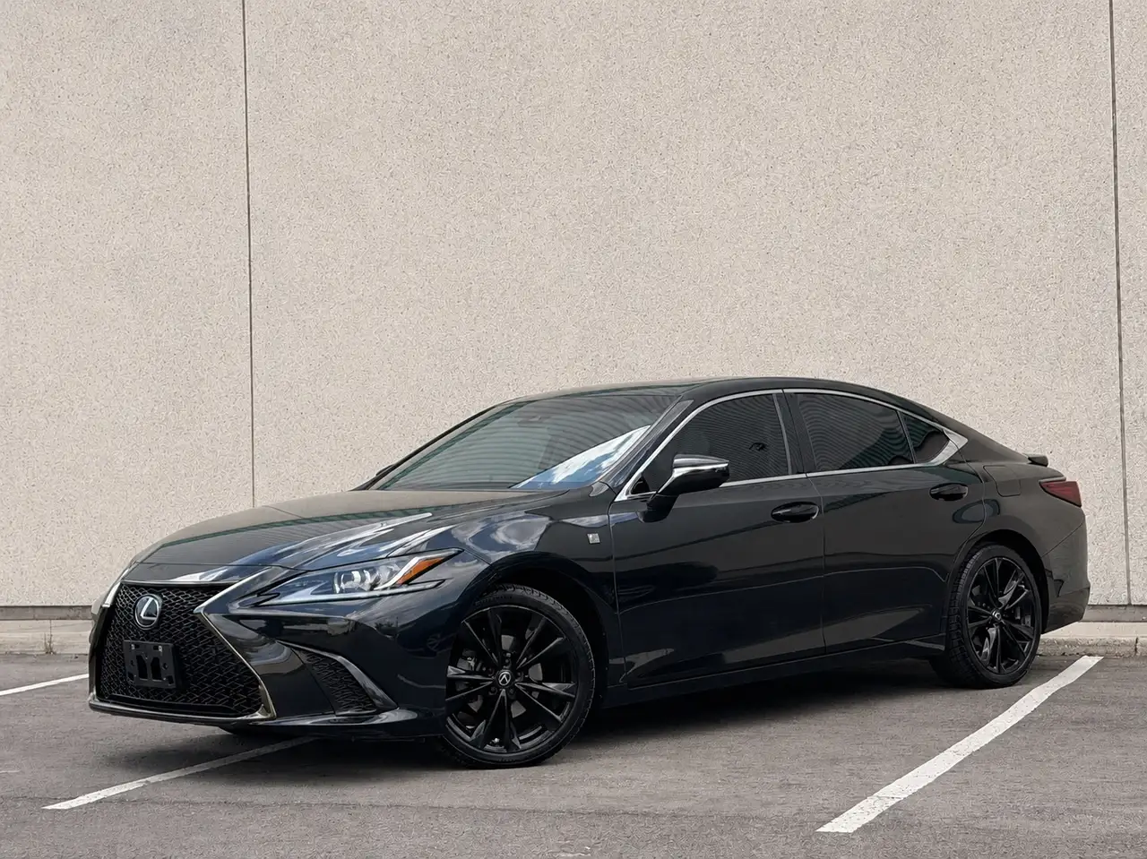 Lexus ES - Image 2