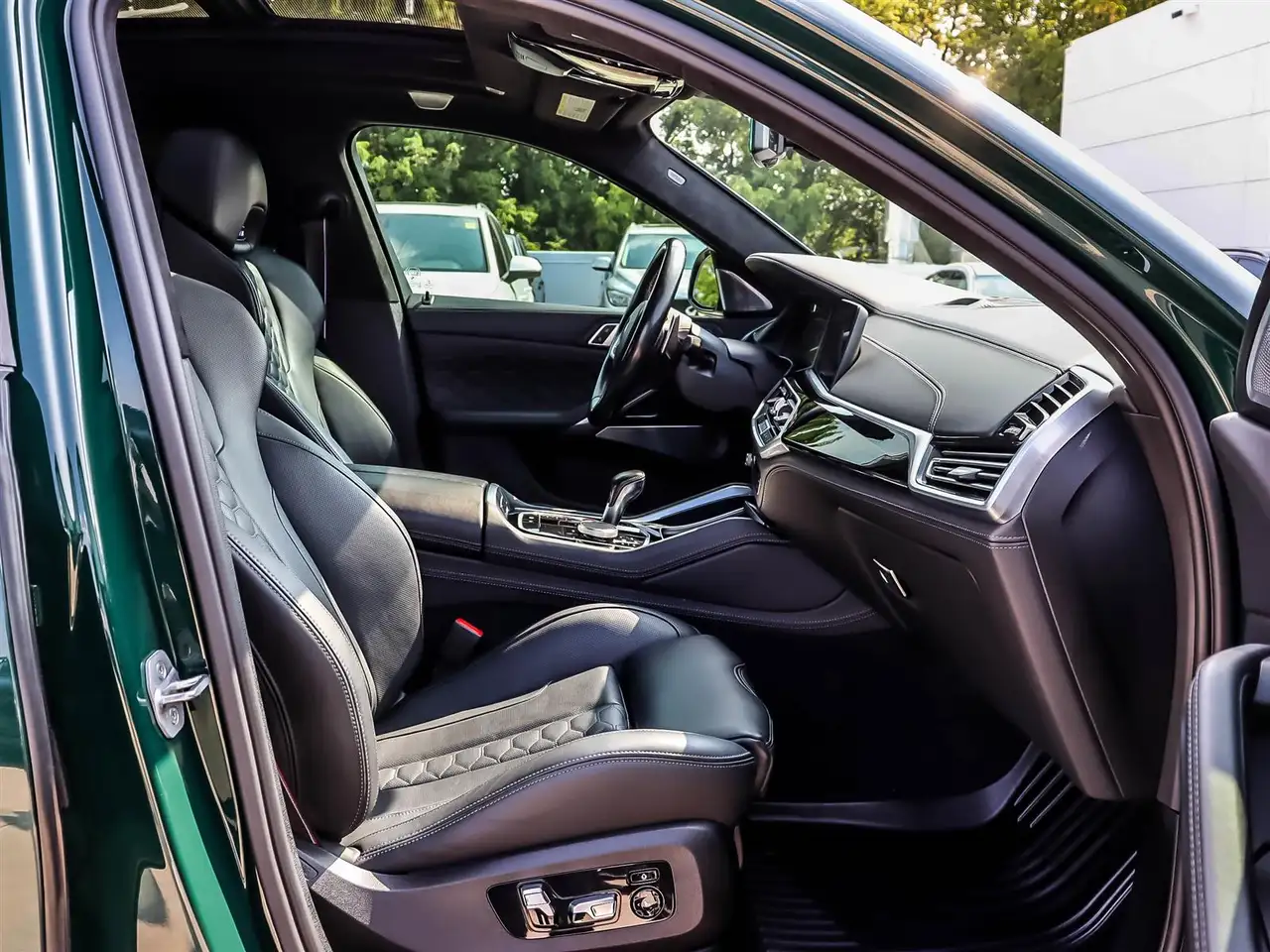 BMW X6 M - Image 14