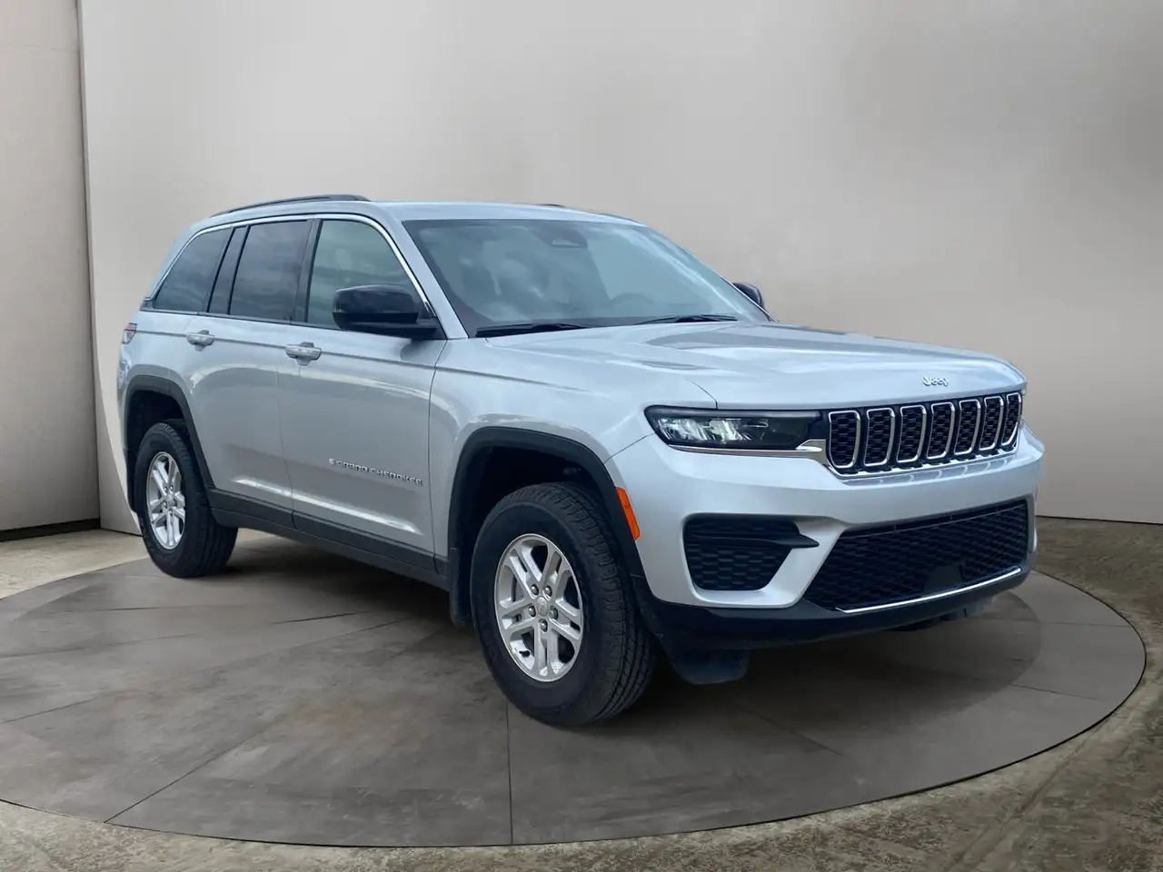 Jeep Grand Cherokee - Image 7