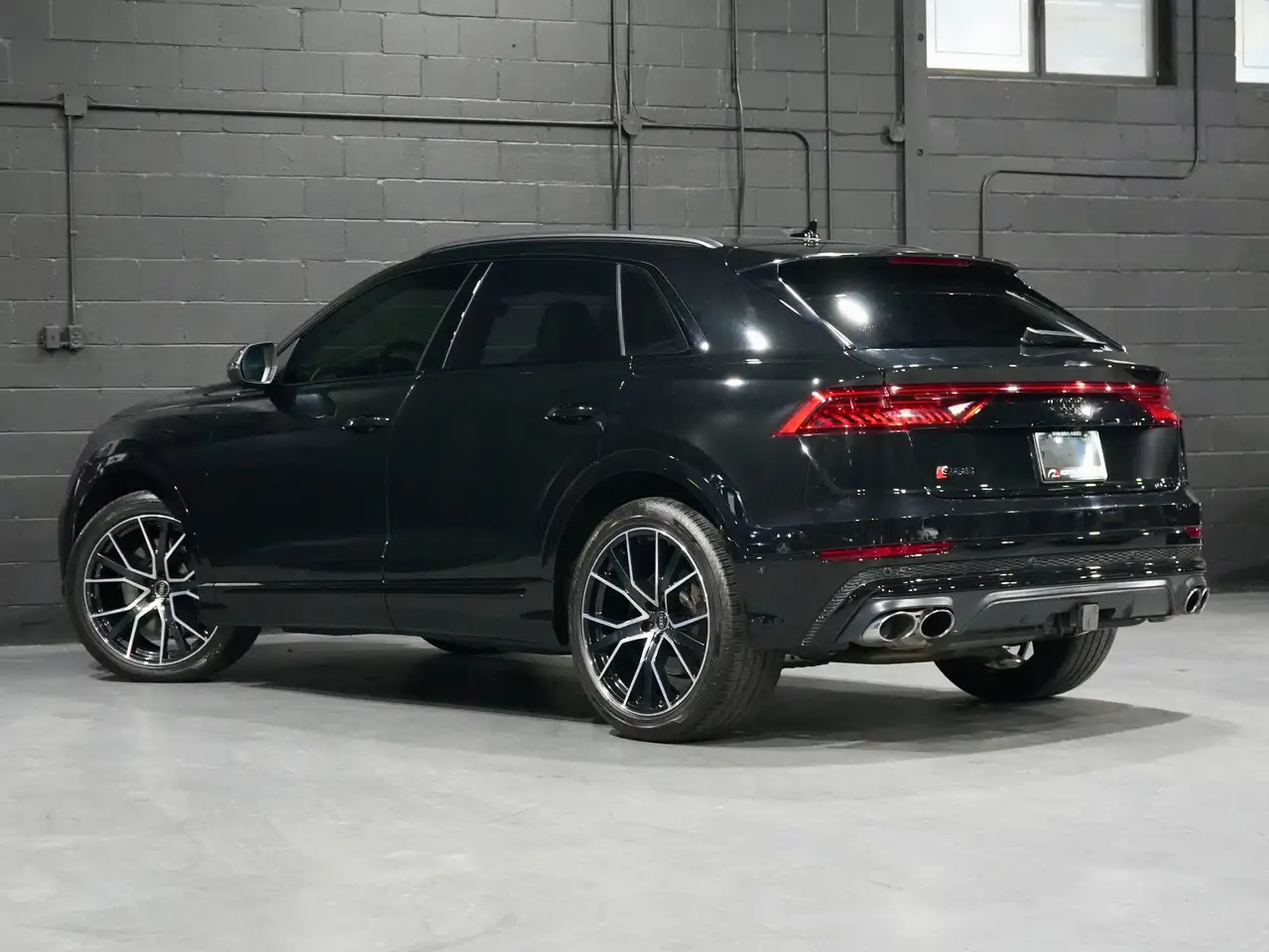 Audi SQ8 - Image 5
