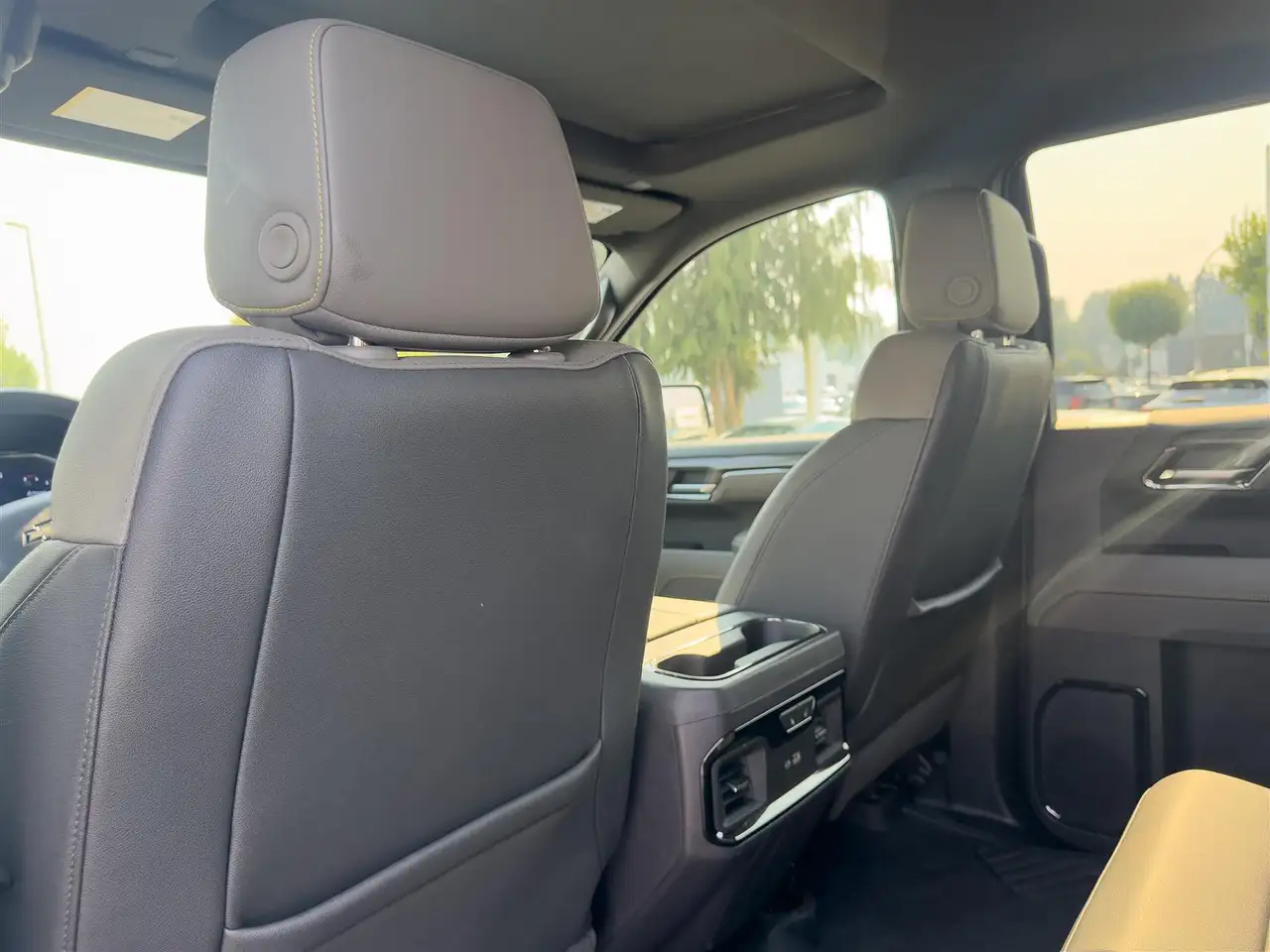 Chevrolet Silverado 1500 - Image 33