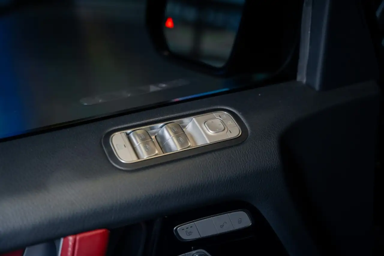 Mercedes-Benz G-Class - Image 28