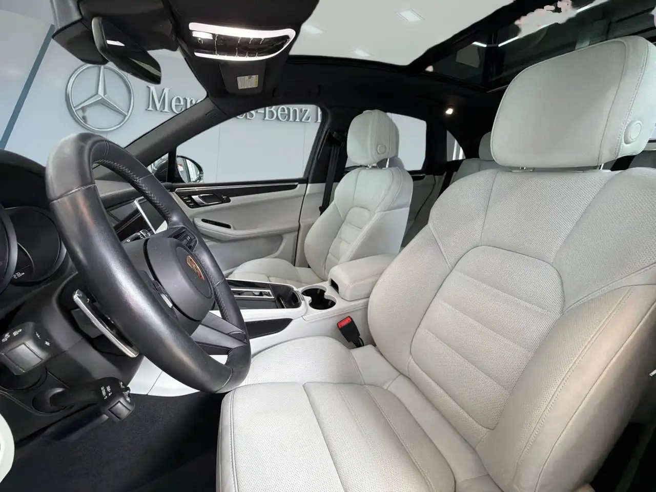 Porsche Macan - Image 13
