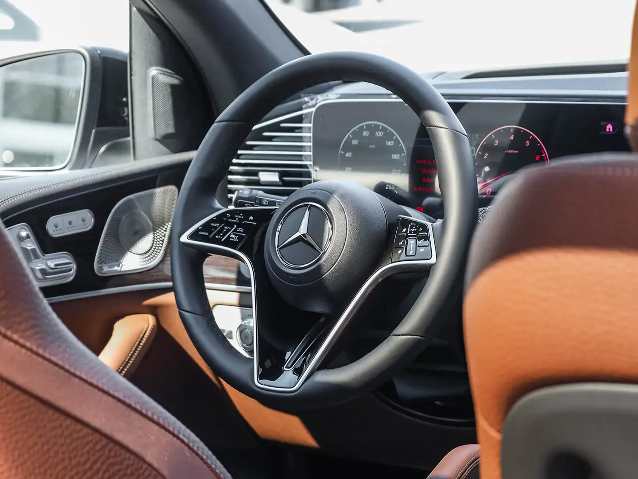 Mercedes-Benz GLE - Image 18