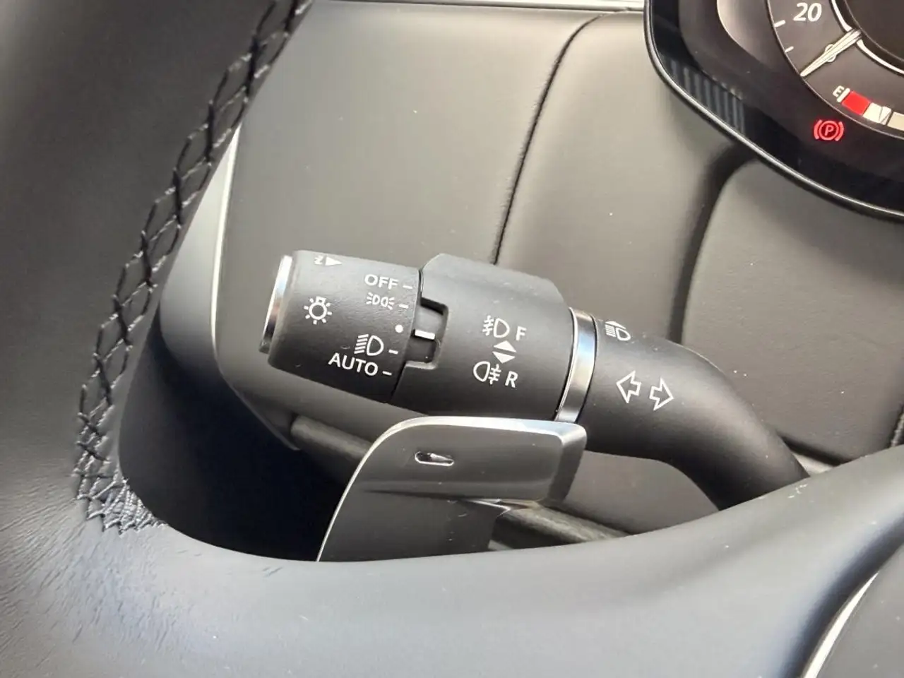 Land Rover Range Rover - Image 18