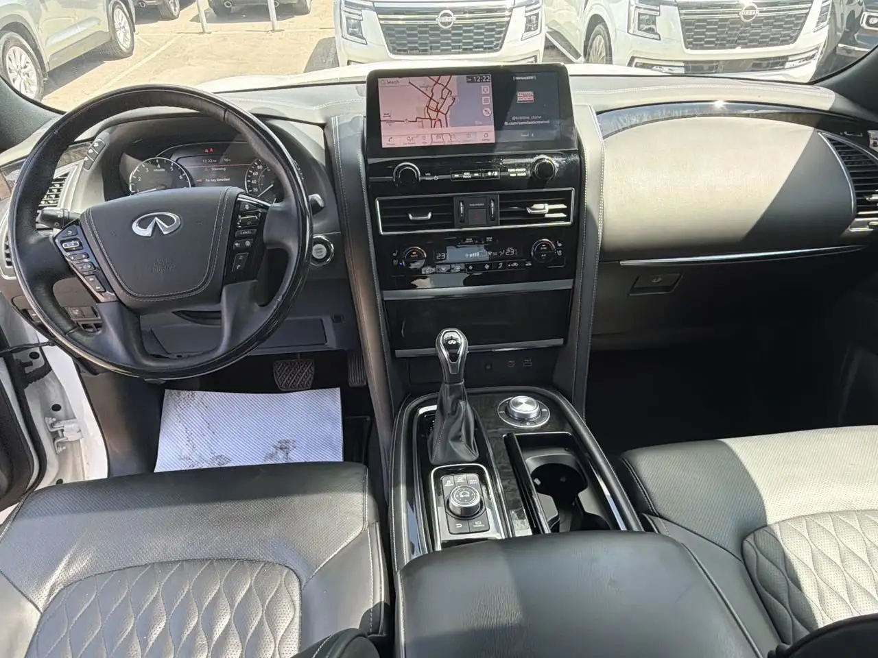 Infiniti QX80 - Image 29