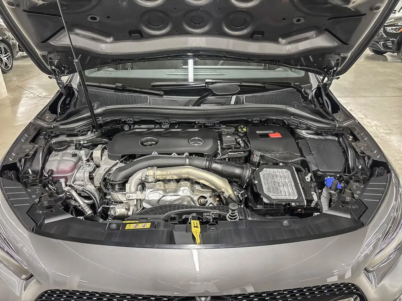 Mercedes-Benz GLA - Image 18