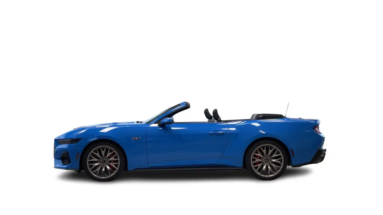 Ford Mustang - Image 9