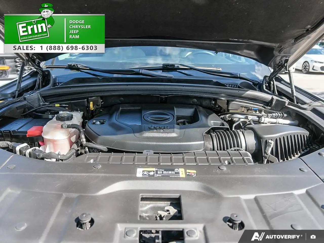 Jeep Grand Cherokee - Image 8