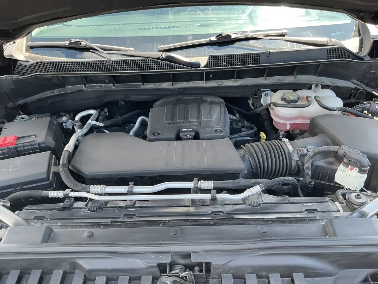 Chevrolet Silverado 1500 - Image 30