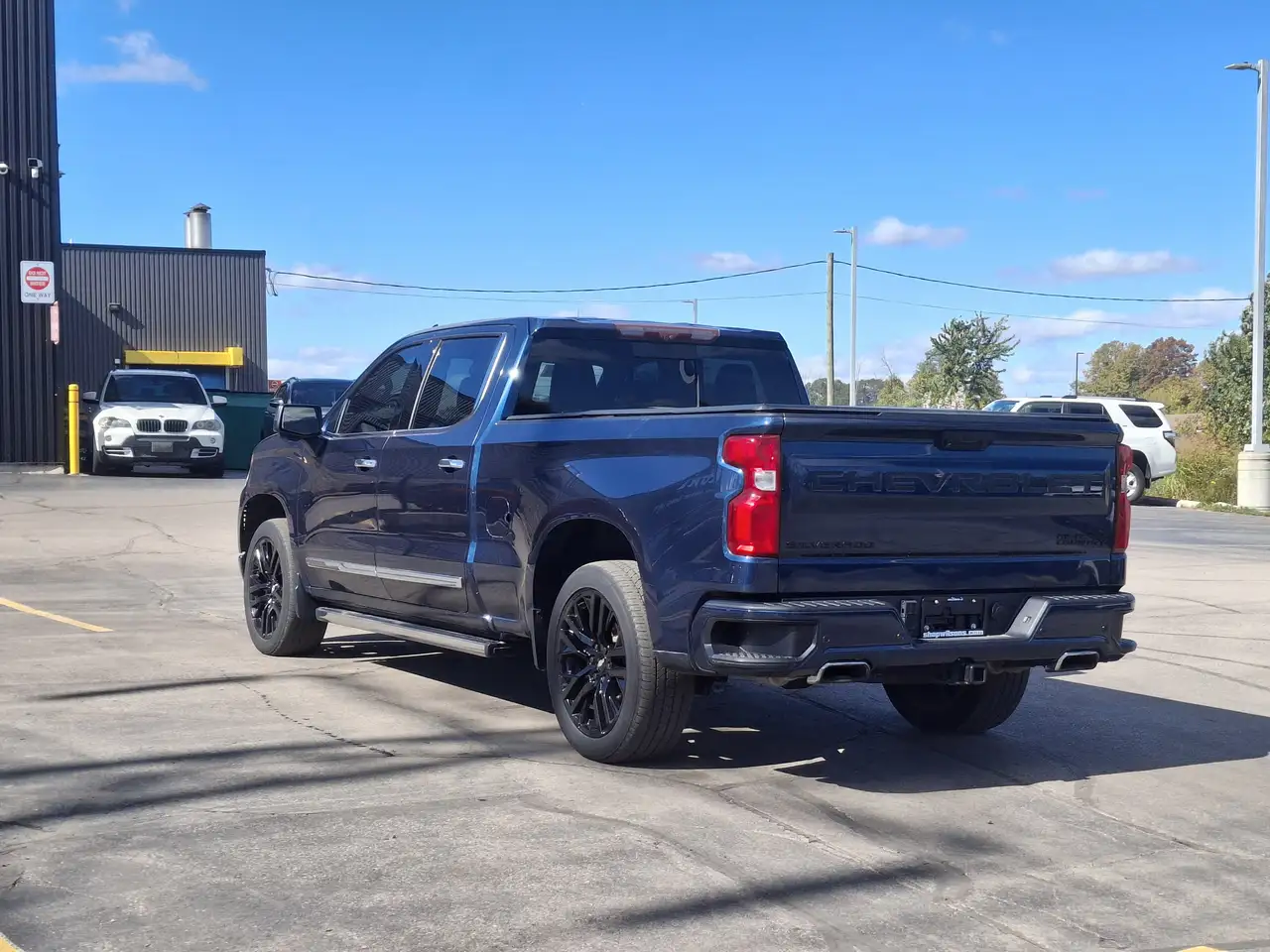 Chevrolet Silverado 1500 - Image 3
