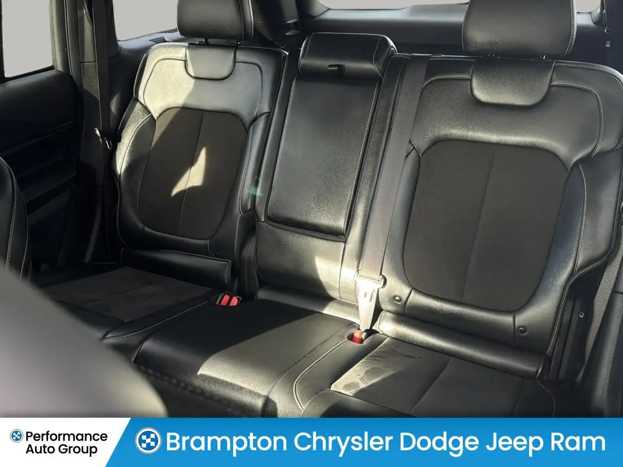 Jeep Grand Cherokee - Image 23