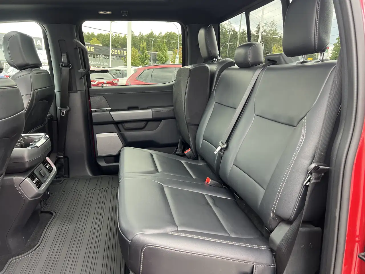 Ford F-150 - Image 29