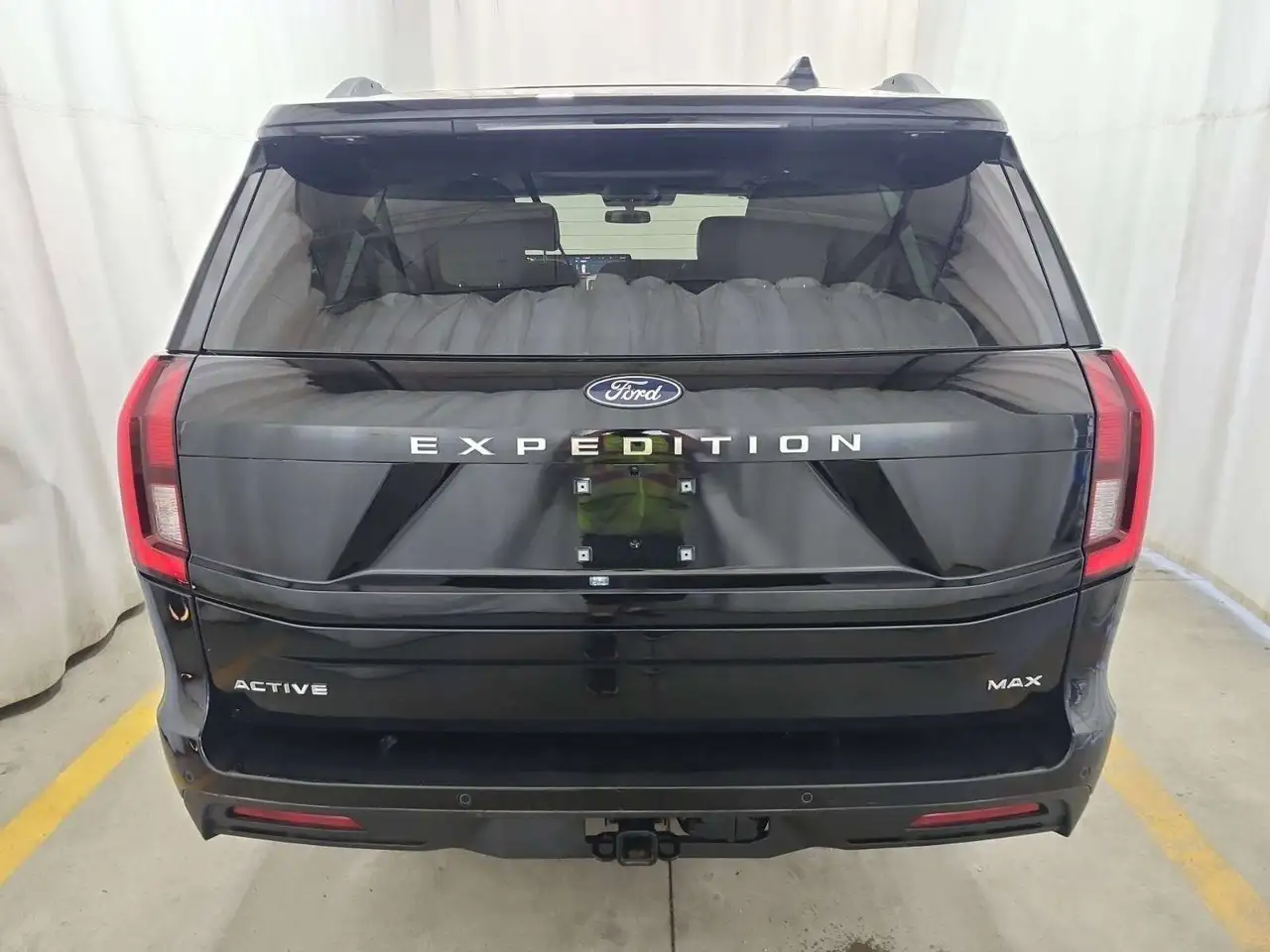 Ford Expedition - Image 3
