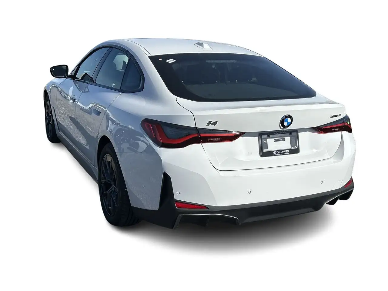 BMW i4 - Image 11