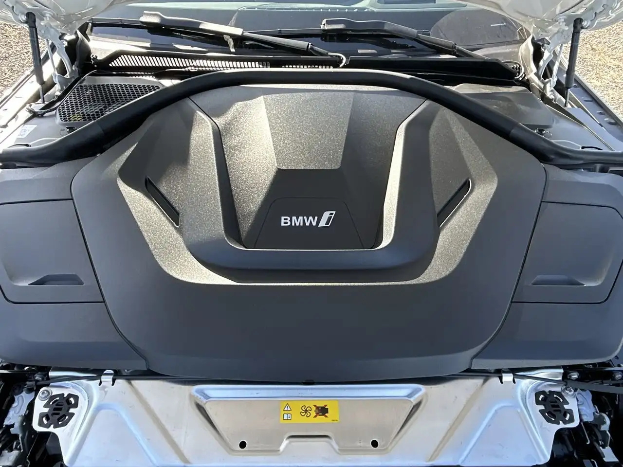 BMW i4 - Image 34