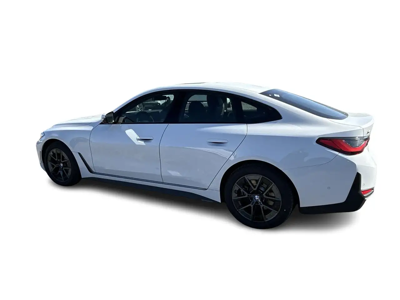 BMW i4 - Image 9