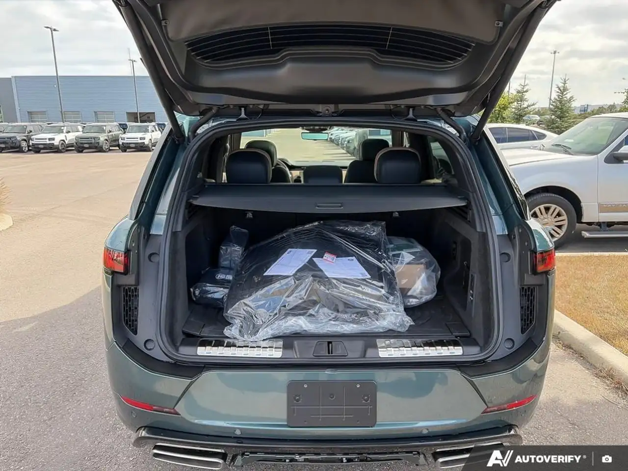 Land Rover Range Rover Sport - Image 11