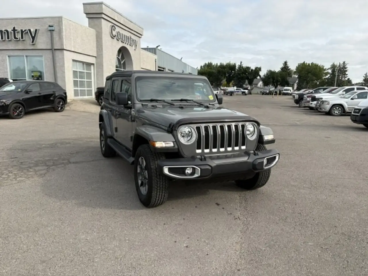 Jeep Wrangler - Image 2