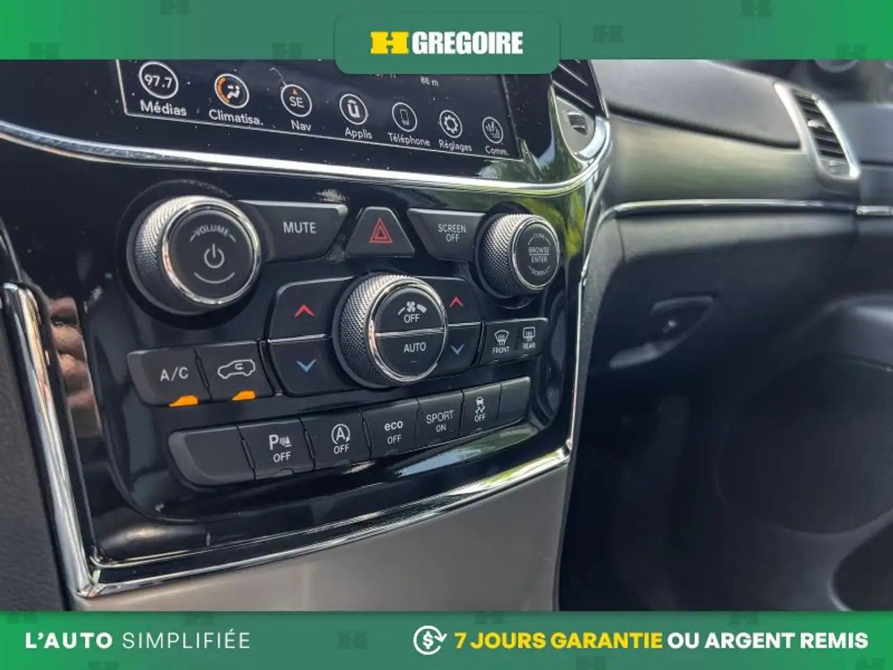 Jeep Grand Cherokee - Image 30