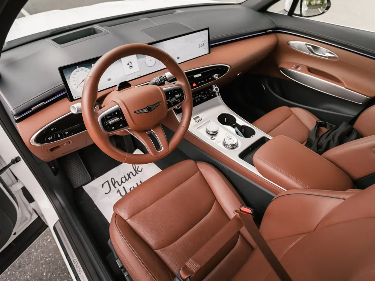 Genesis GV70 - Image 11