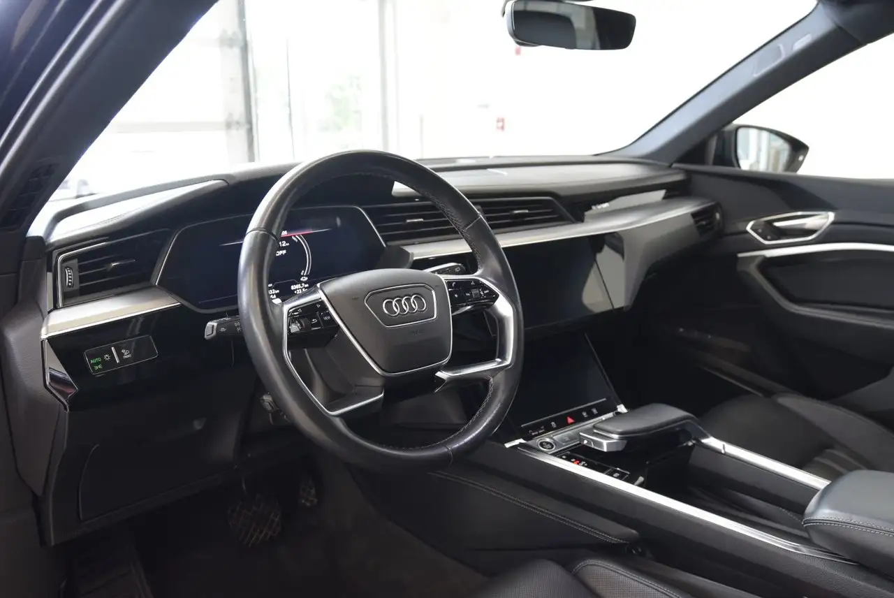 Audi Q8 e-tron - Image 8