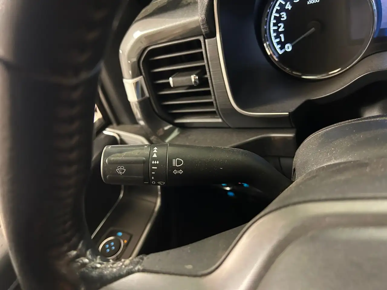 Ford F-150 - Image 16