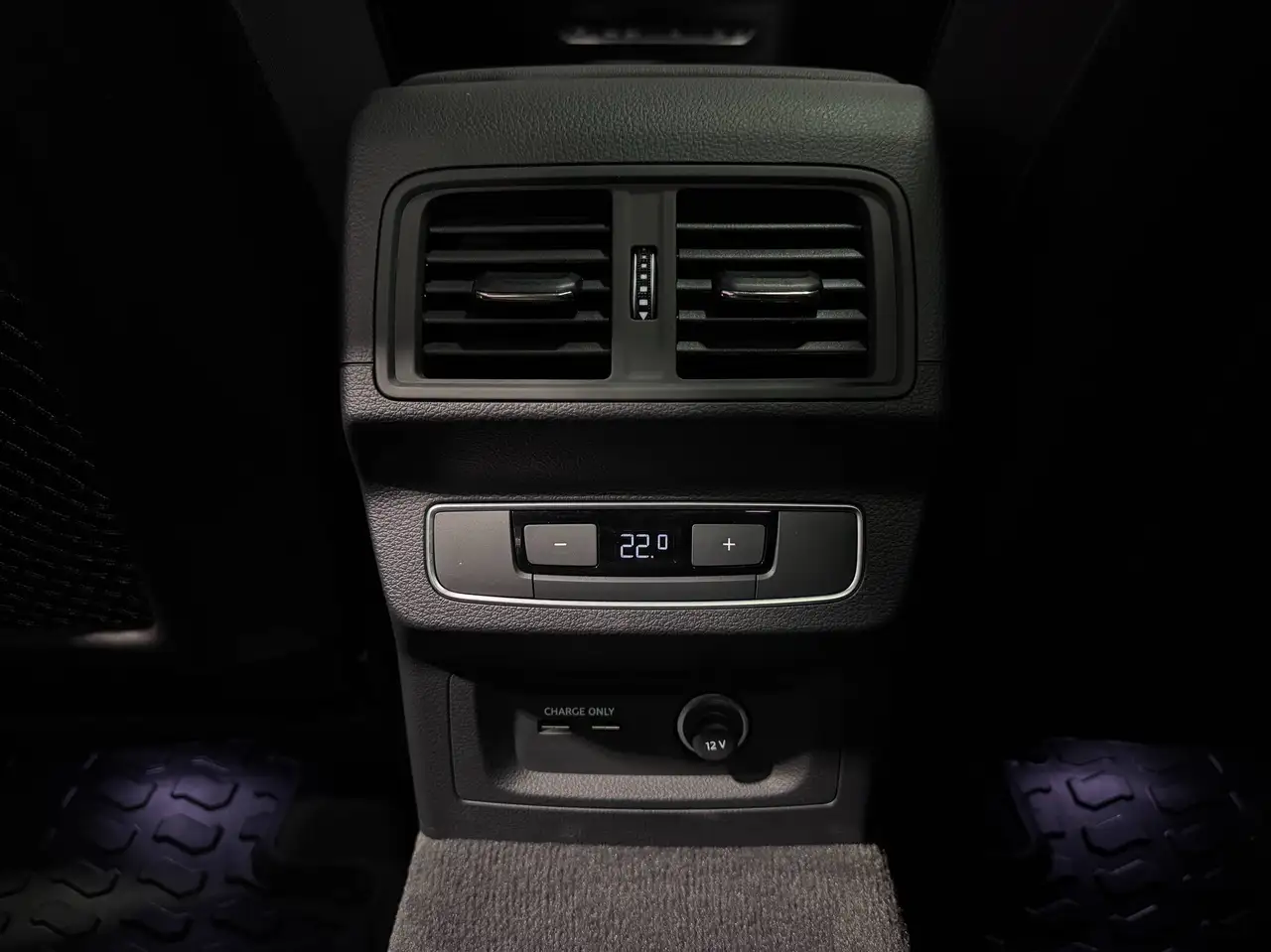 Audi Q5 - Image 11