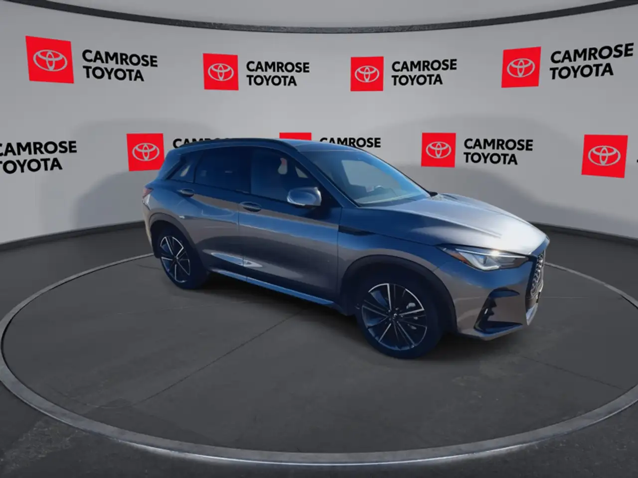 Infiniti QX50 - Image 2