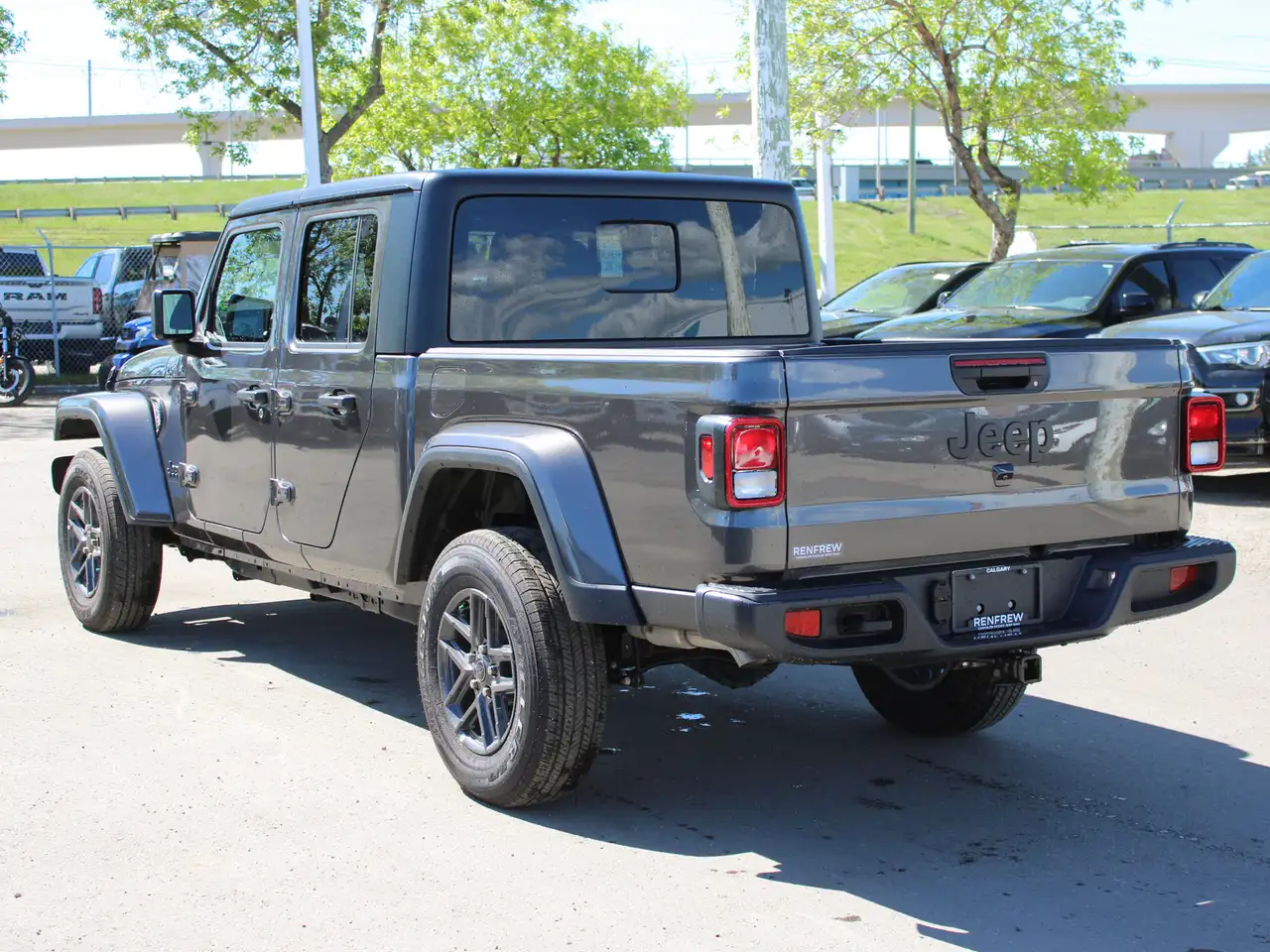 Jeep Gladiator - Image 13