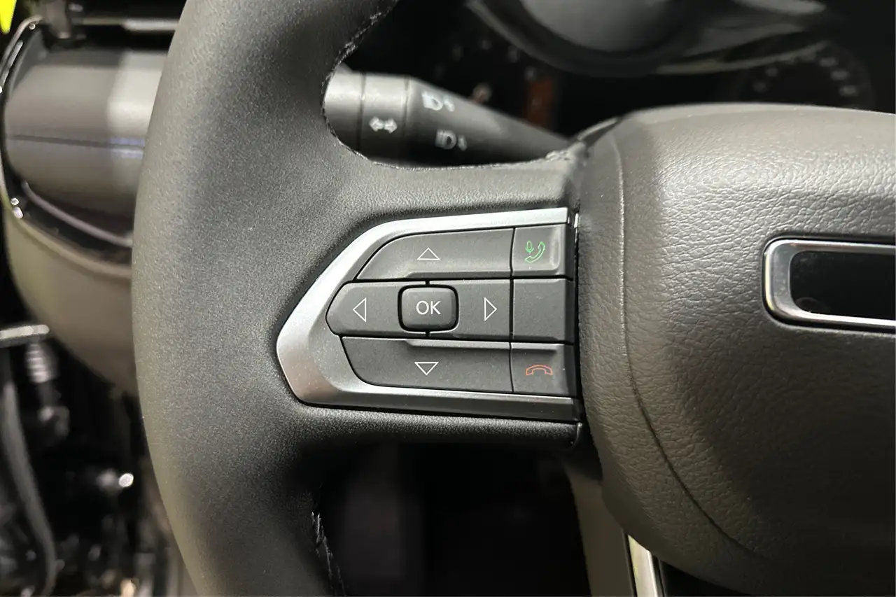 Jeep Compass - Image 26