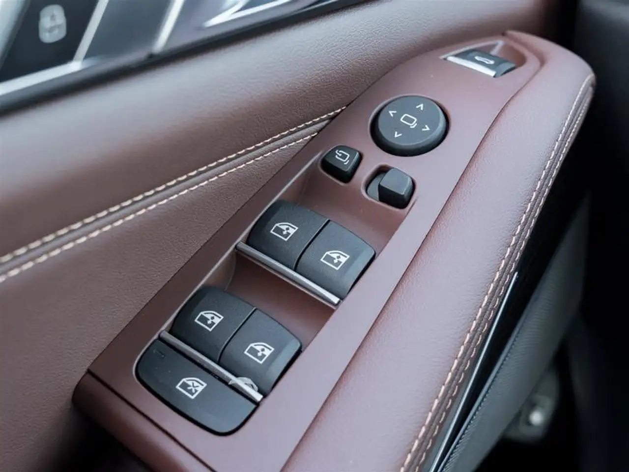 BMW X5 - Image 18