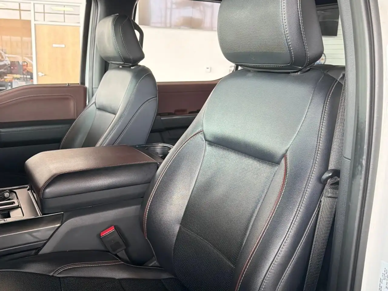 Ford F-150 - Image 11