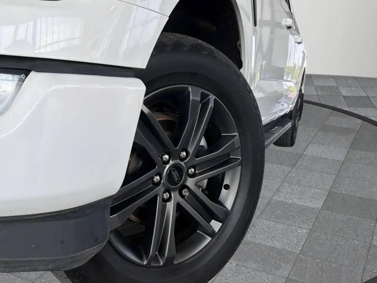 Ford F-150 - Image 2