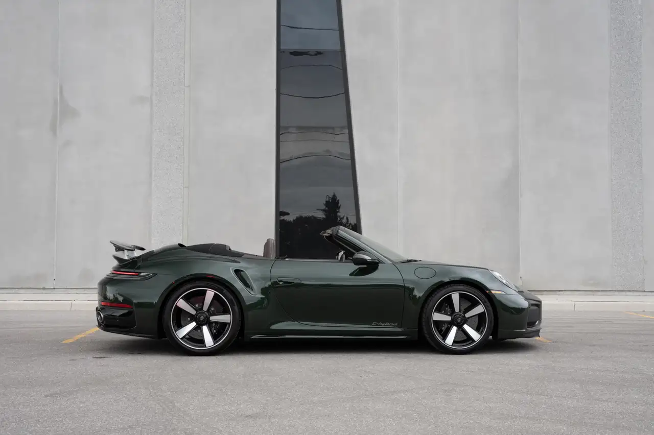 Porsche 911 - Image 5
