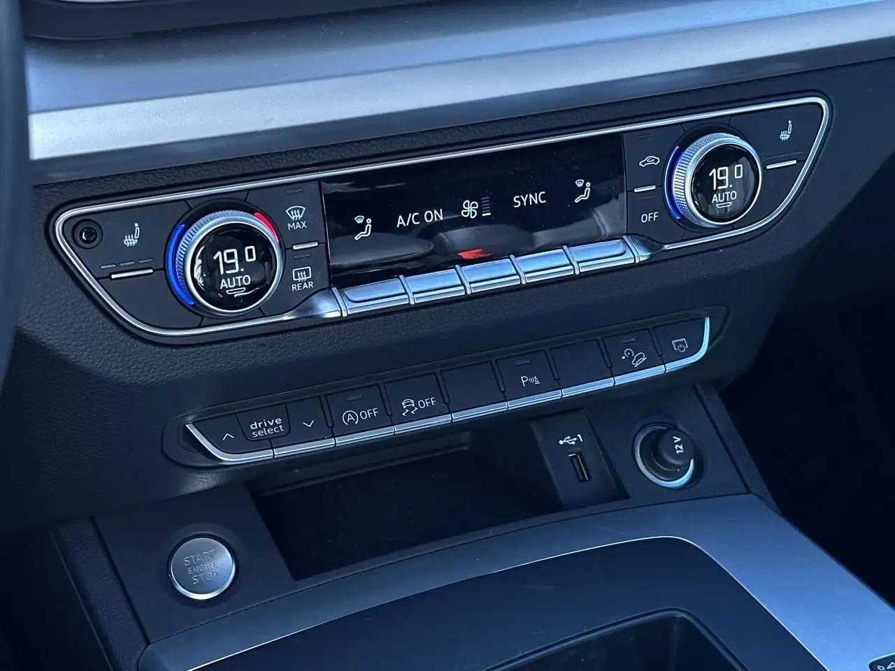 Audi Q5 - Image 26