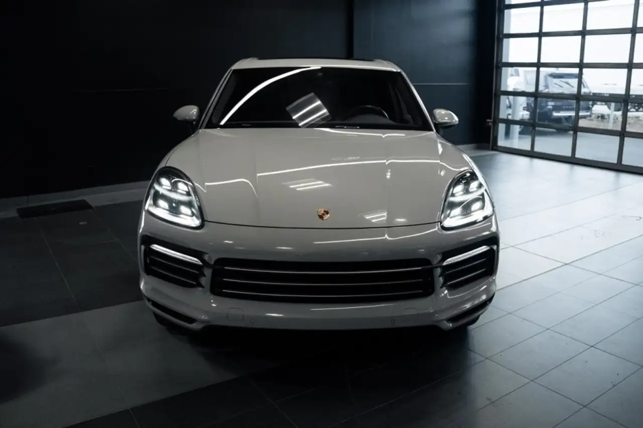 Porsche Cayenne - Image 10