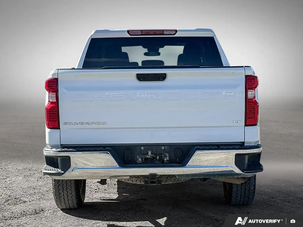 Chevrolet Silverado 1500 - Image 5