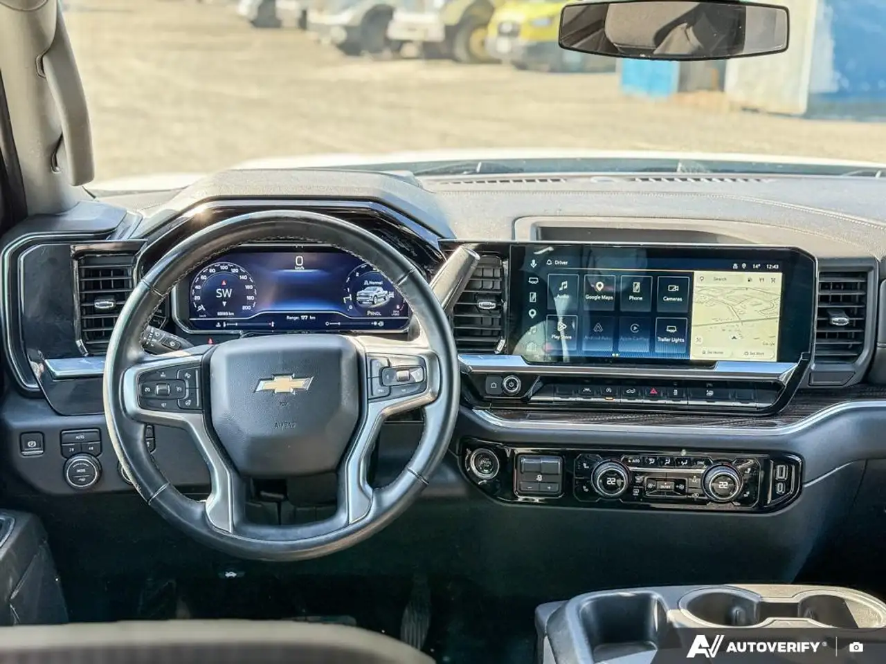 Chevrolet Silverado 1500 - Image 19
