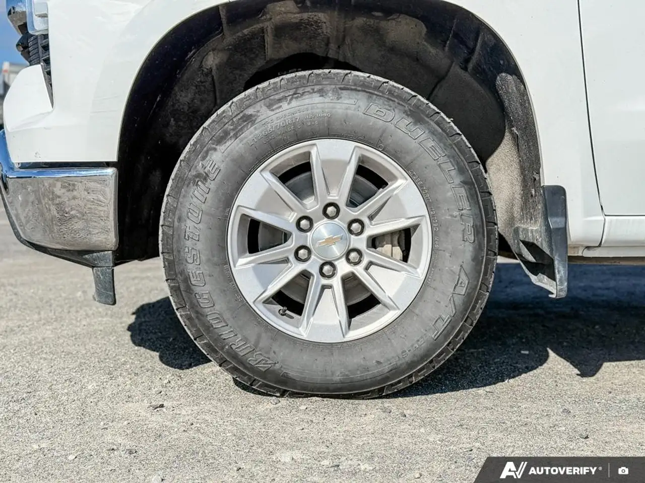 Chevrolet Silverado 1500 - Image 6