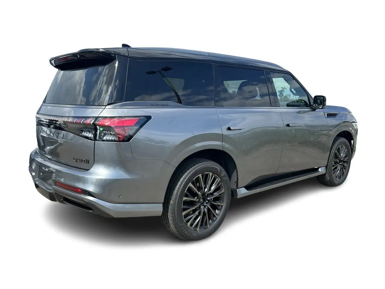 Infiniti QX80 - Image 15