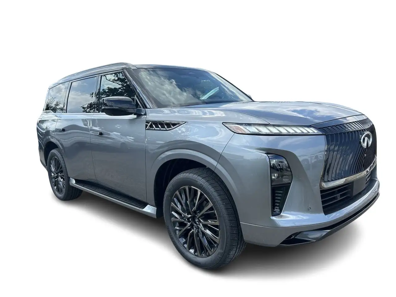 Infiniti QX80 - Image 2