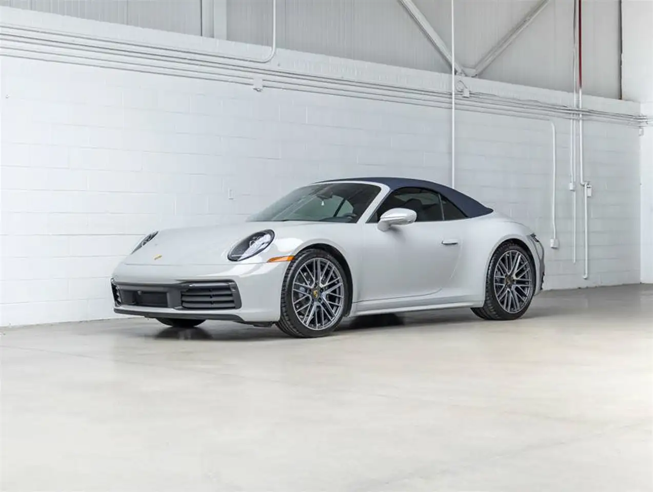 Porsche 911 - Image 2