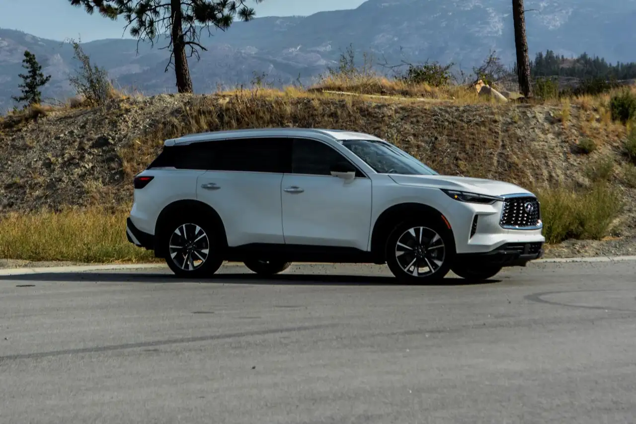 Infiniti QX60 - Image 1