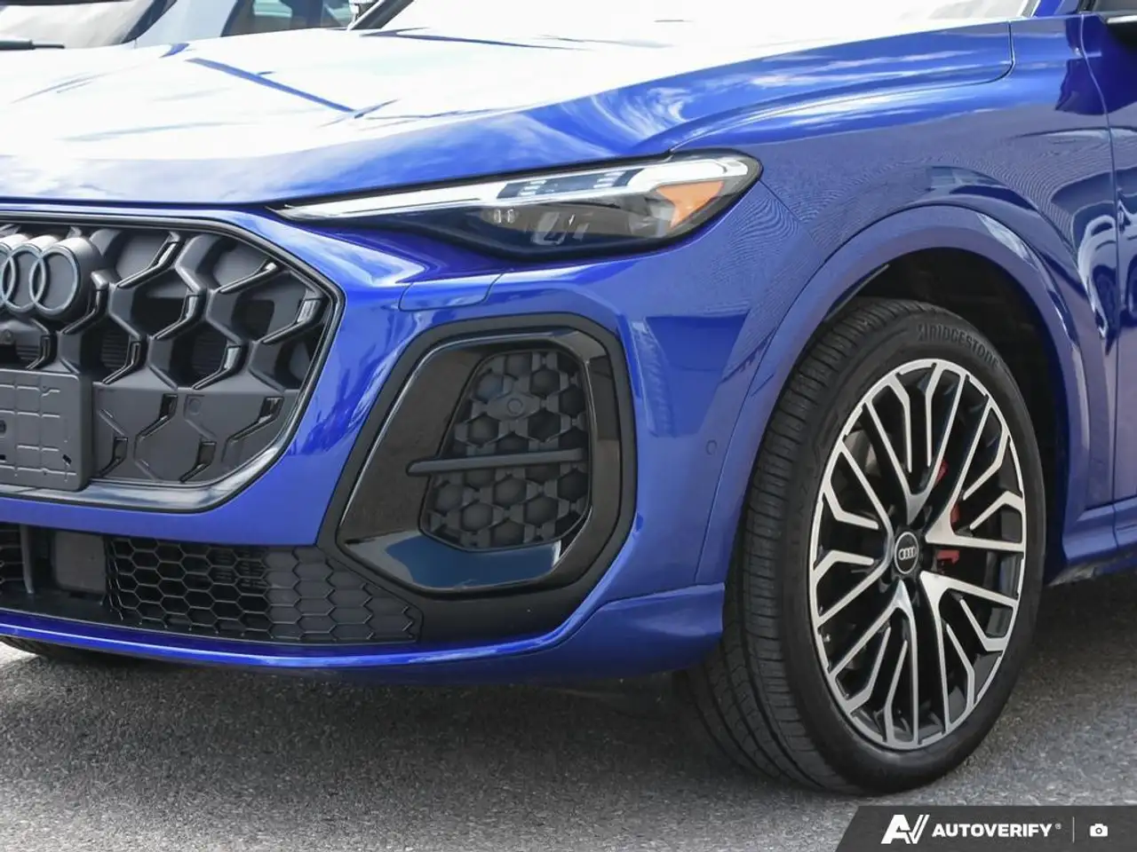 Audi SQ5 - Image 15